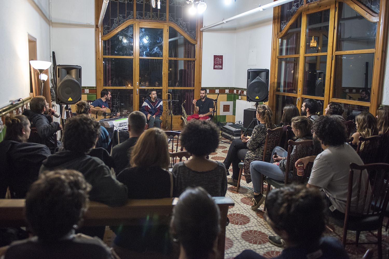 BARCELONA. 29.10.2019Otros Escenarios. Actuació del cantant Adala a la Casa Buenos Aires de Vallvidrera. FOTO FERRAN SENDRA