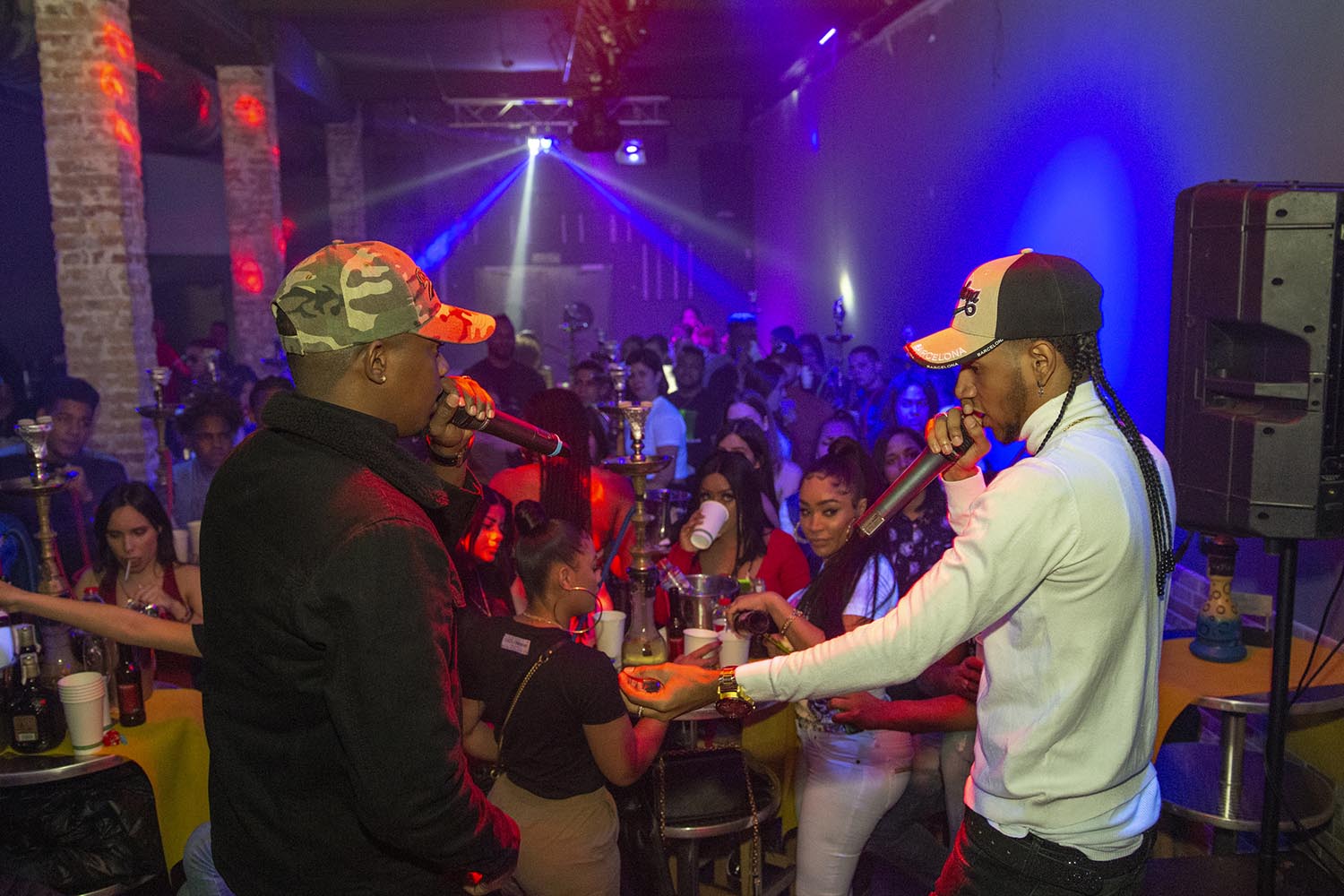 BARCELONA 26/02/2020 Icult. Actuación del dúo de dembow dominicano Los Pikilao en la discoteca M7-Eklipse. El concierto está anunciado a las 3.00 de la madrugada (ya del miércoles) aunque es posible que empiece algo más tarde. No me concretan más, de momento.PERSONAJE: Los Pikilao.AUTOR: Manu Mitru