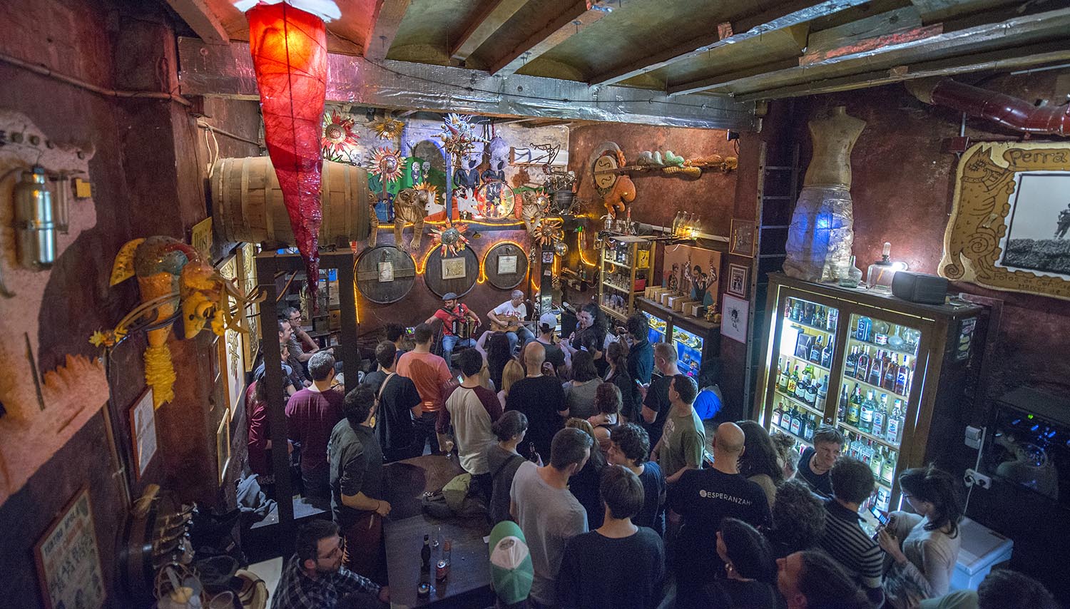 BARCELONA. 18.05.2016Concert de Joan Garriga y Madjid Fahem a la Gran Bodega Saltó. FOTO FERRAN SENDRA