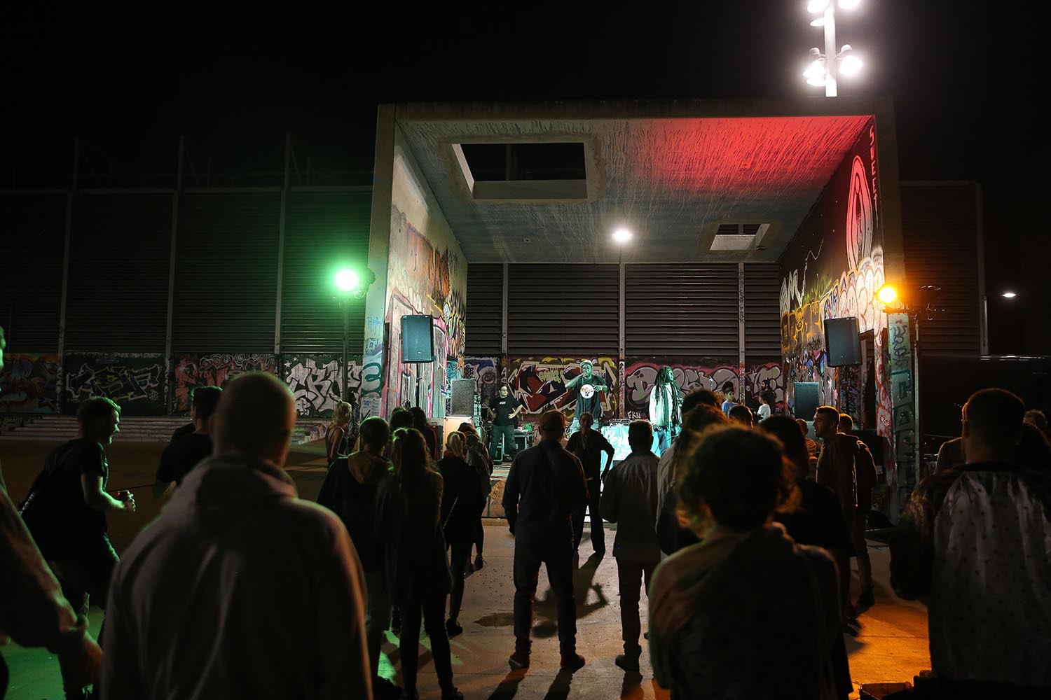 BARCELONA 07/10/2017 ICULT otros escenarios . Festival Periferia Beat. Concert de Khalifa Kha Klandestino. Al Parc de les Tres Xemeneies (Poble-Sec). FOTO ELISENDA PONS