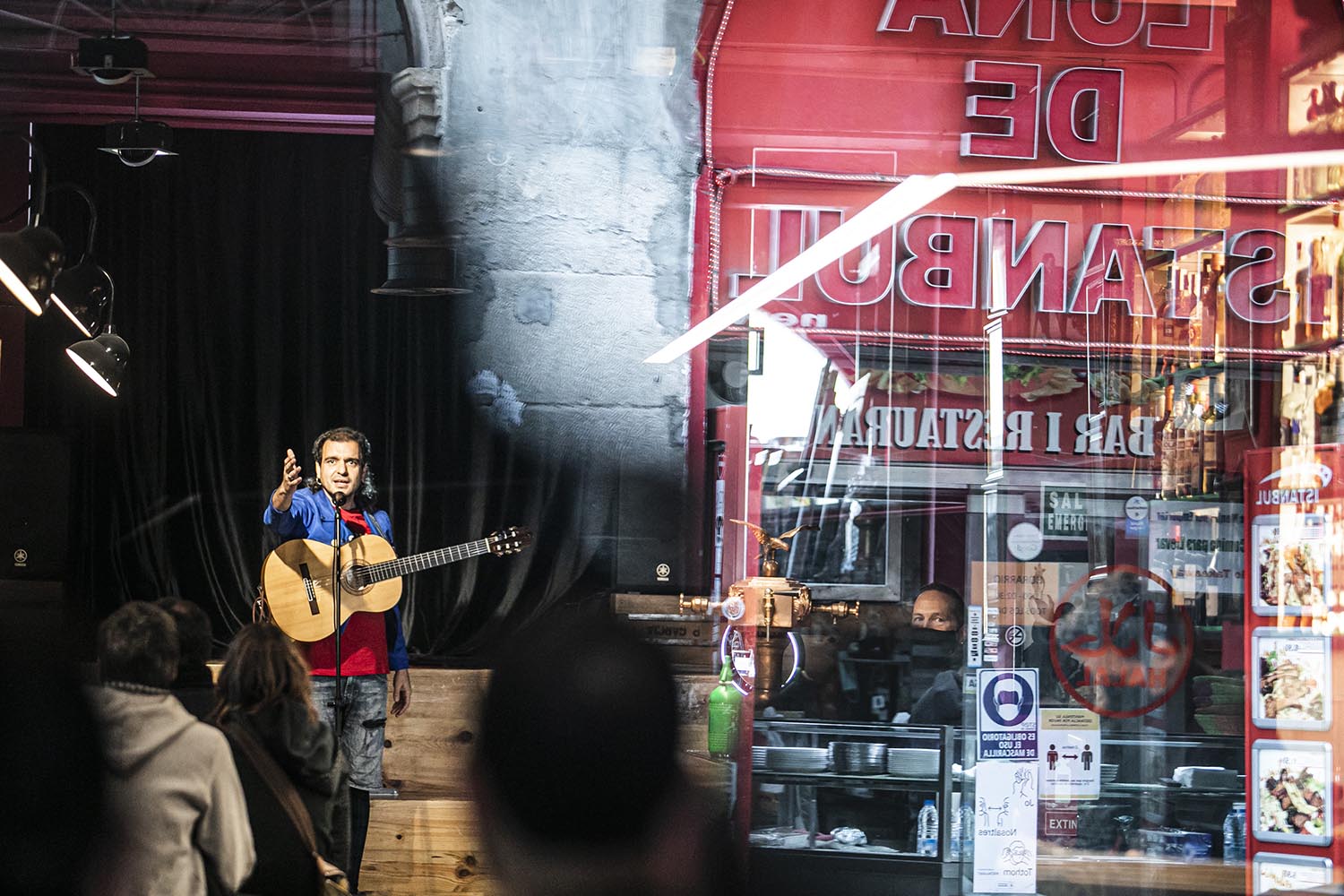 ICULT
OTROS ESCENARIOS POSIBLES
27-12-2020
MATEOLIKA
CONCERT VERMUT
BAR LA BELTER - NOU DE LA RAMBLA 102 - EL RAVAL - BARCELONA
FOTO MARTI FRADERA