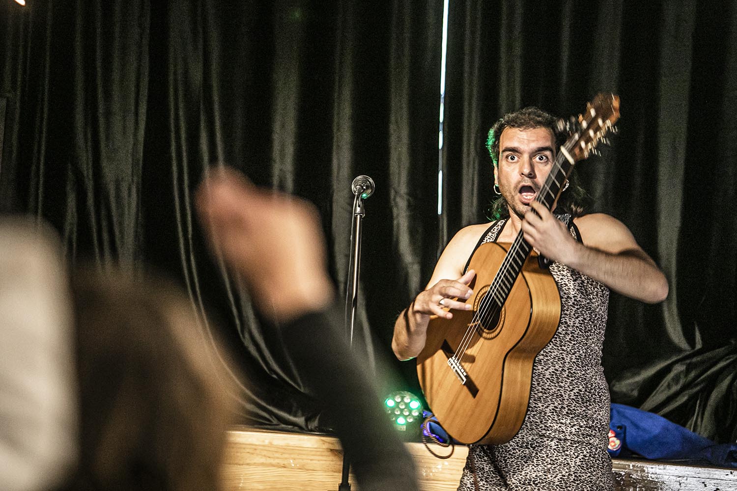 ICULT
OTROS ESCENARIOS POSIBLES
27-12-2020
MATEOLIKA
CONCERT VERMUT
BAR LA BELTER - NOU DE LA RAMBLA 102 - EL RAVAL - BARCELONA
FOTO MARTI FRADERA