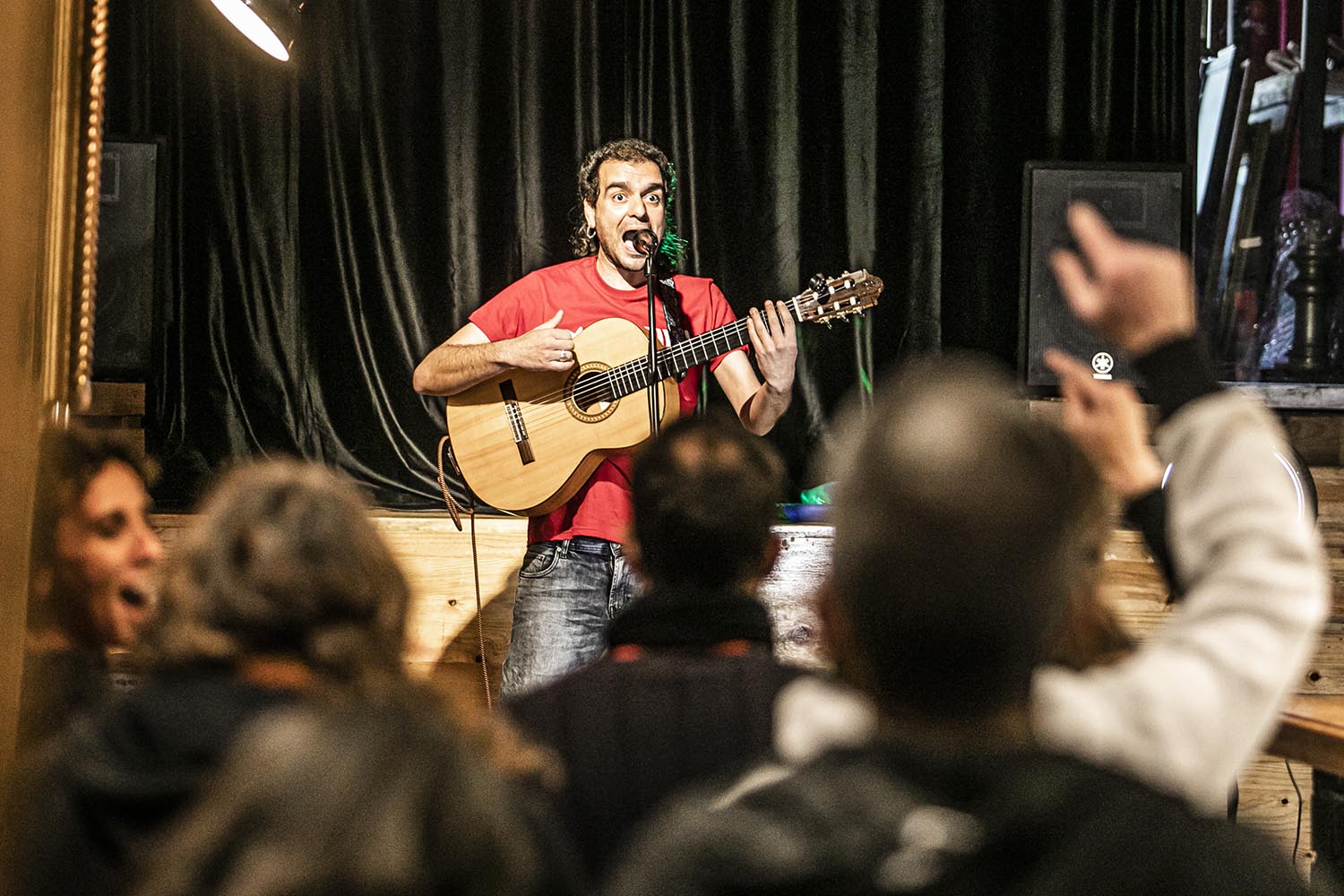 ICULT
OTROS ESCENARIOS POSIBLES
27-12-2020
MATEOLIKA
CONCERT VERMUT
BAR LA BELTER - NOU DE LA RAMBLA 102 - EL RAVAL - BARCELONA
FOTO MARTI FRADERA