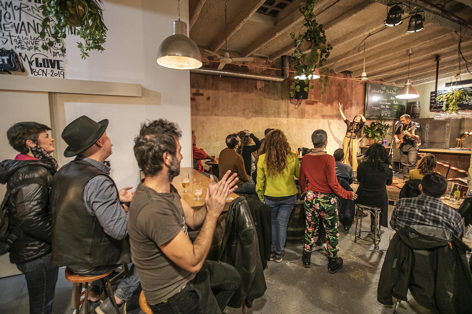 OTROS ESCENARIOS POSIBLES
ICULT
29-11-2020

DUO DE LA CARMELA
BAR SAGRADES TANNINES
BARCELONA

DANI FELICES GUITARRA
VOZ QUERALT LAHOZ

FOTO MARTI FRADERA