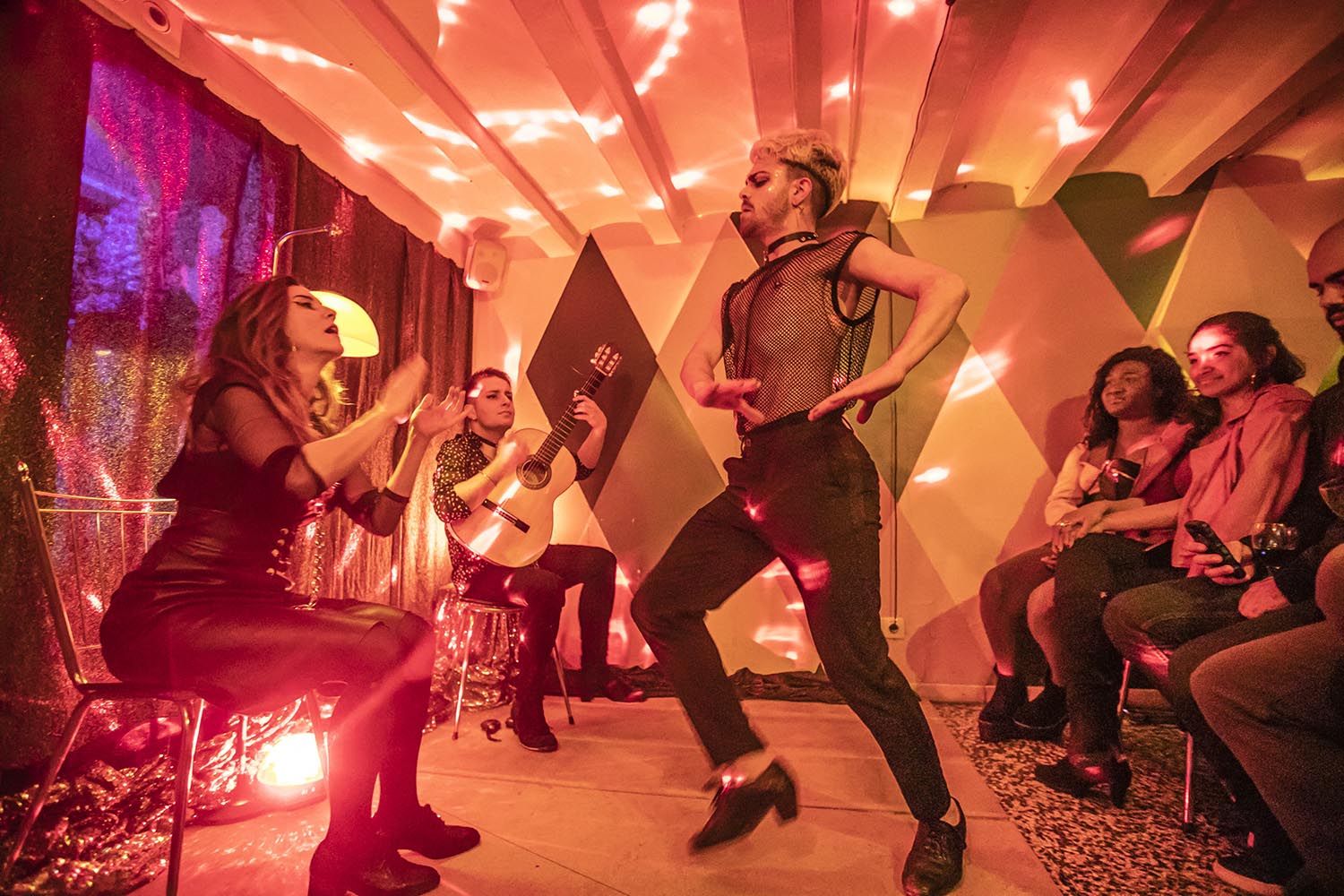 ICULT
OTROS ESCENARIOS POSIBLES
10 ENERO 2020

FLAMENCO QUEER EN LA FEDERICA DEL POBLE SEC
RUBEN HERAS - BAILE
JERO FEREC - GUITARRA

FOTO MARTI FRADERA