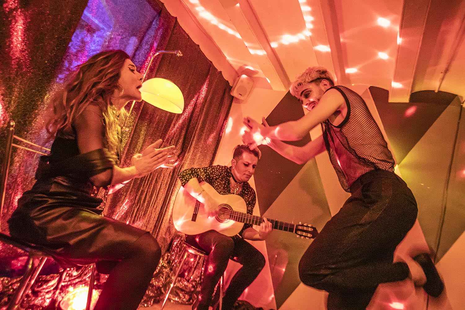 ICULT
OTROS ESCENARIOS POSIBLES
10 ENERO 2020

FLAMENCO QUEER EN LA FEDERICA DEL POBLE SEC
RUBEN HERAS - BAILE
JERO FEREC - GUITARRA

FOTO MARTI FRADERA