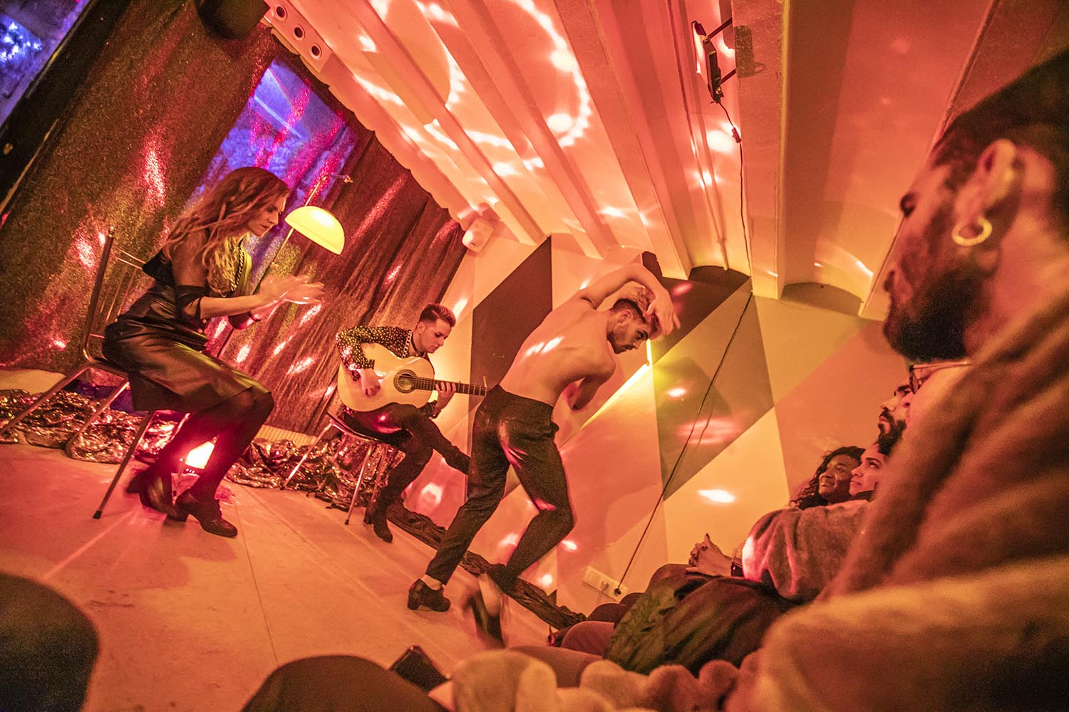 ICULT
OTROS ESCENARIOS POSIBLES
10 ENERO 2020

FLAMENCO QUEER EN LA FEDERICA DEL POBLE SEC
RUBEN HERAS - BAILE
JERO FEREC - GUITARRA

FOTO MARTI FRADERA