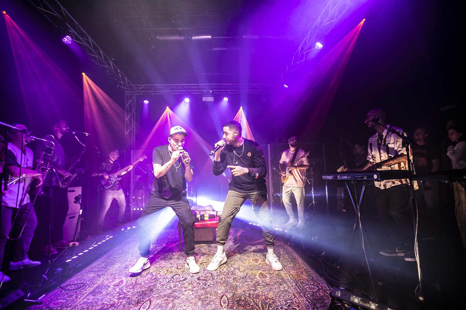 OTROS ESCENARIOS POSIBLES
29-11-2019

LA SENYORA TOMASA SEÑORA TOMASSA
LA LLEIALTAT SANSENCA

FOTO MARTI FRADERA