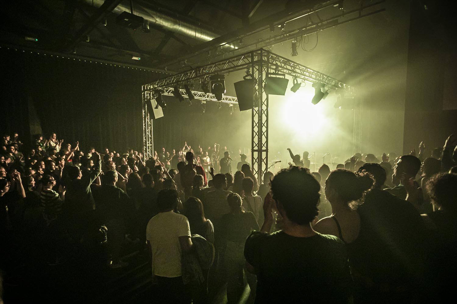 OTROS ESCENARIOS POSIBLES
29-11-2019

LA SENYORA TOMASA SEÑORA TOMASSA
LA LLEIALTAT SANSENCA

FOTO MARTI FRADERA