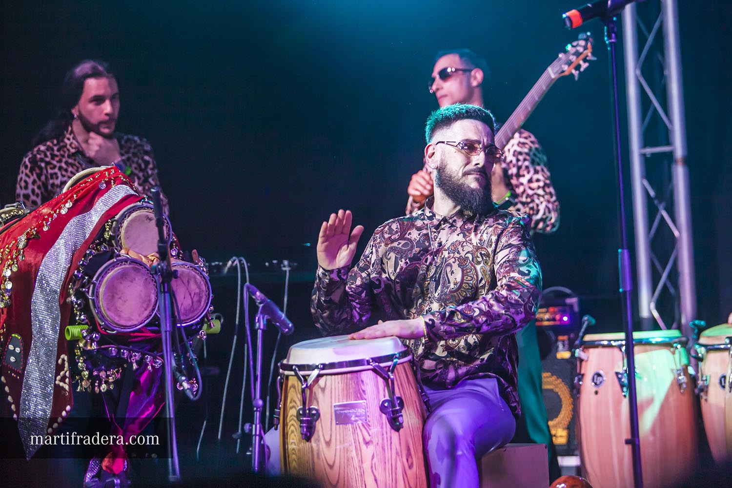 ICULT - OTROS ESCENARIOS POSIBLES
31-03-2019

CONCIERTO DE GRUPOS CUBANOS COMPOTA DE MANANA Y ANGEL YOS EN LA SALA LA NAU EN POBLENOU BARCELONA

FOTO:

MARTI FRADERA BOHERA
FOTOGRAF
+34 658 500 306
martifradera@gmail.com
www.noupunt.com
www.martifradera.com
Instagram @martifraderabohera