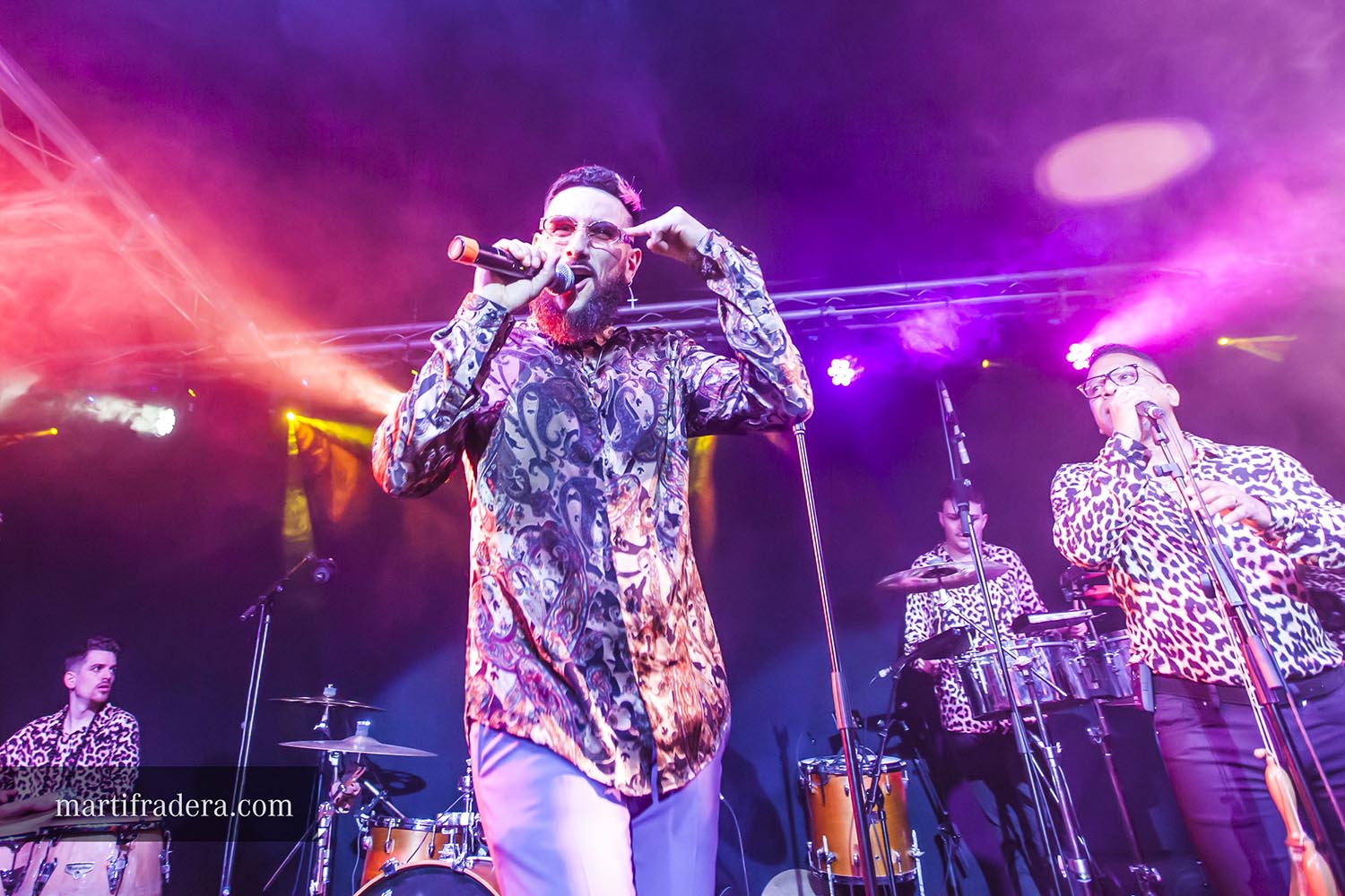 ICULT - OTROS ESCENARIOS POSIBLES
31-03-2019

CONCIERTO DE GRUPOS CUBANOS COMPOTA DE MANANA Y ANGEL YOS EN LA SALA LA NAU EN POBLENOU BARCELONA

FOTO:

MARTI FRADERA BOHERA
FOTOGRAF
+34 658 500 306
martifradera@gmail.com
www.noupunt.com
www.martifradera.com
Instagram @martifraderabohera