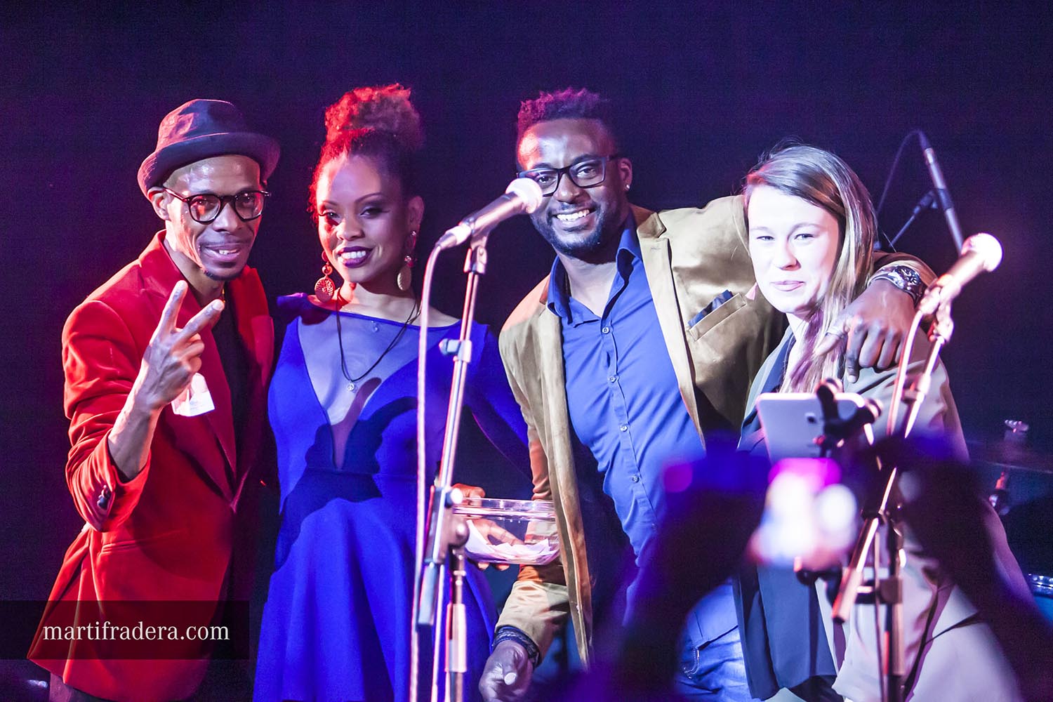 ICULT - OTROS ESCENARIOS POSIBLES
31-03-2019

CONCIERTO DE GRUPOS CUBANOS COMPOTA DE MANANA Y ANGEL YOS EN LA SALA LA NAU EN POBLENOU BARCELONA

FOTO:

MARTI FRADERA BOHERA
FOTOGRAF
+34 658 500 306
martifradera@gmail.com
www.noupunt.com
www.martifradera.com
Instagram @martifraderabohera