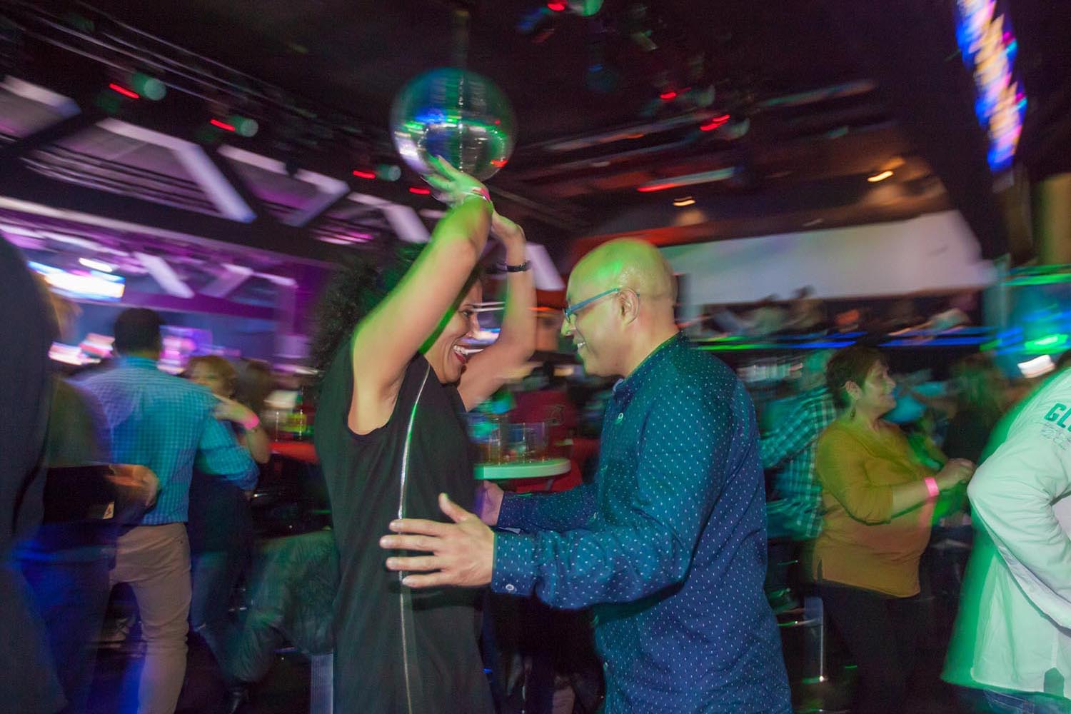 ICULT

AMBIENTE EN EL CONCIERTO ORQUESTA ZAPEROKO al Up & Down.
Per la secció Otros Escenarios. 

FOTO MARTI FRADERA