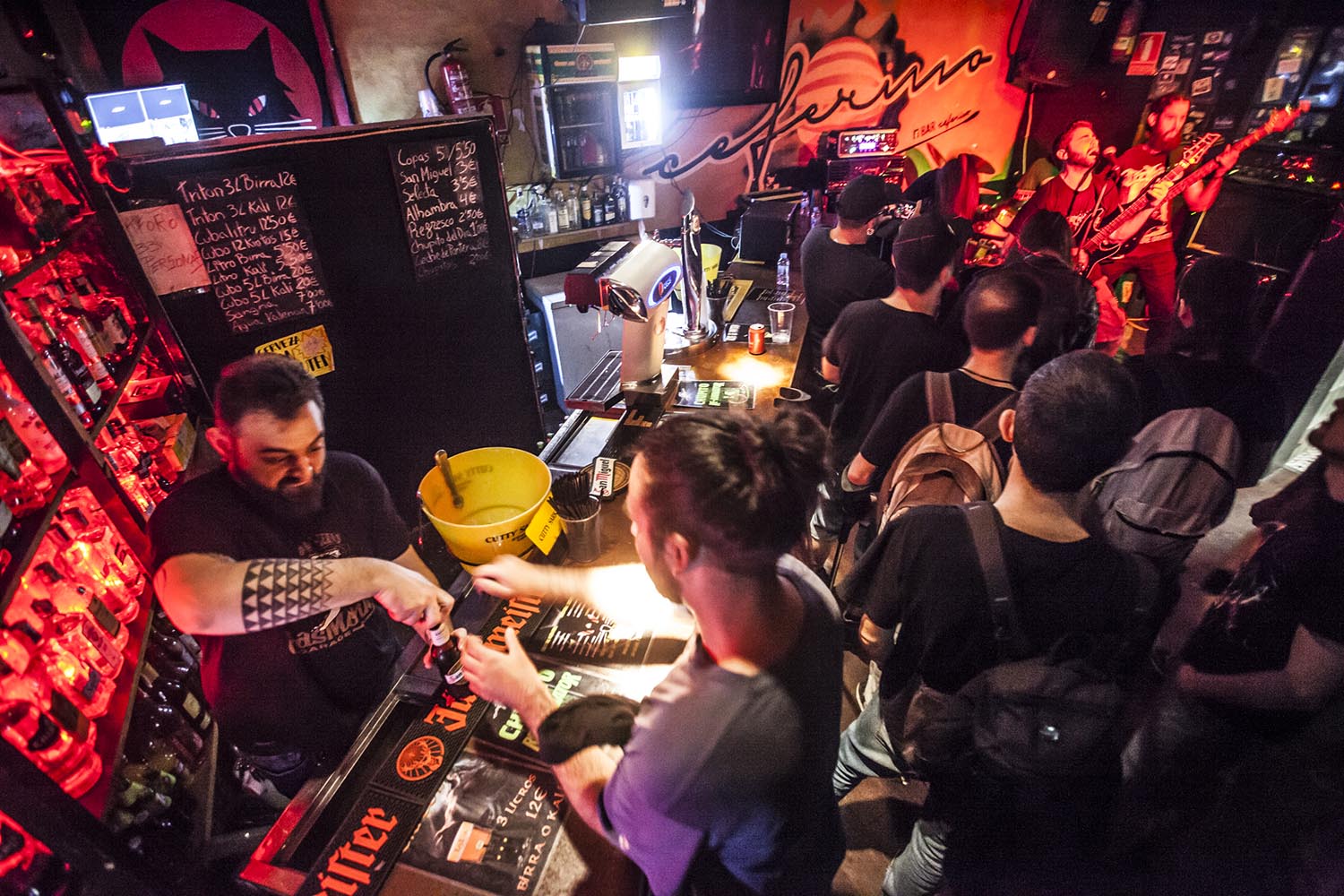 ICULTOTROS ESCENARIOS POSIBLES14-6-2019CONCIERTO DE HEAVY METAL DEL GRUPO UNDERSAVE EN EL BAR CAFERINO EN EL POBLENOU DE BARCELONAFOTO MARTI FRADERA