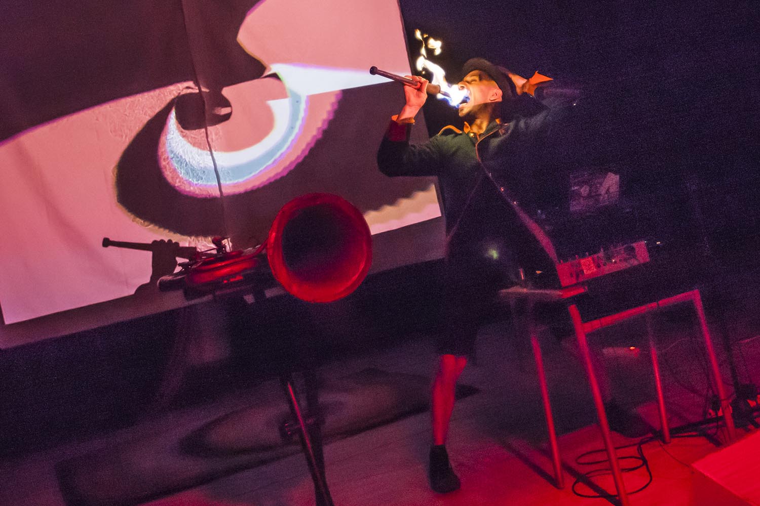 OTROS ESCENARIOS POSIBLES
15-02-2019
FESTIVAL CYBERPUNK 2019
CENTRE SOCIAL OKUPAT EL KOLE - VALL D'HEBRON BARCELONA
CONCIERTOS, CHARLAS Y ACTIVIDADES CULTURALES EN UNA ANTIGUA ESCUELA OKUPADA
FOTO MARTI FRADERA