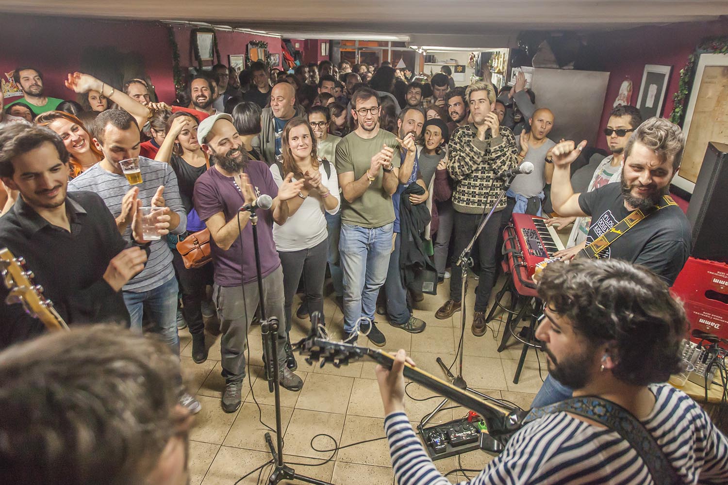 OTROS ESCENARIOS POSIBLES05-01-2019JAM GAVIOTERAJAM SESSION EN LA NOCHE DE REYES EN EL BAR LA GAVIOTA EN GRACIA BARCELONAFOTO MARTI FRADERA