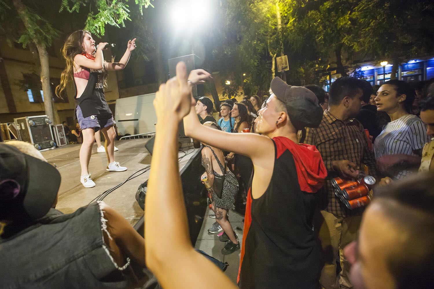 OTROS ESCENARIOS POSIBLESMACHETE EN BOCACONCIERTO EN LA PLAZA DEL SORTIDOR DEL POBLE SECFESTA MAJOR DEL POBLE SECFOTO MARTI FRADERA