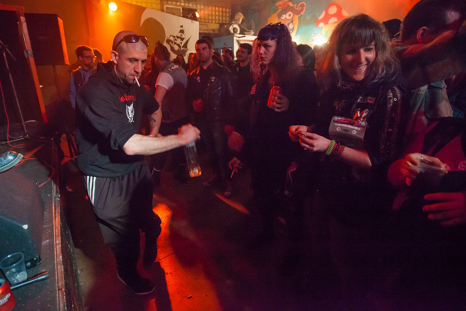 ICULT OTROS ESCENARIOS POSIBLESFIESTA POSTNIT BILLY'S MAGVIA FAVENCIA 411 BARCELONAFOTO MARTI FRADERA