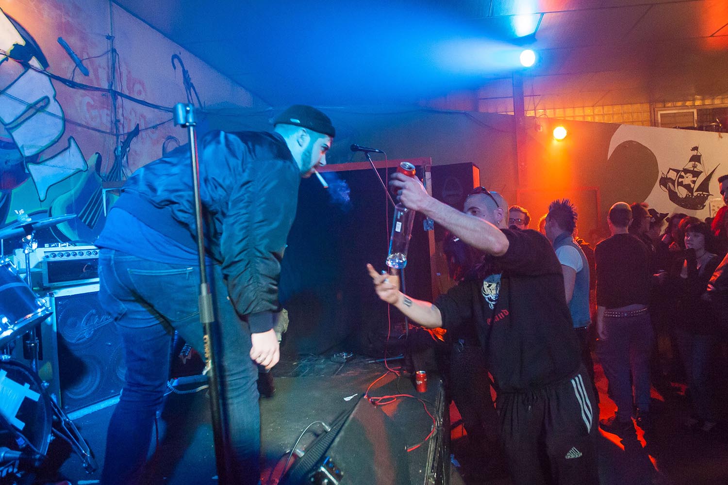 ICULT OTROS ESCENARIOS POSIBLESFIESTA POSTNIT BILLY'S MAGVIA FAVENCIA 411 BARCELONAFOTO MARTI FRADERA