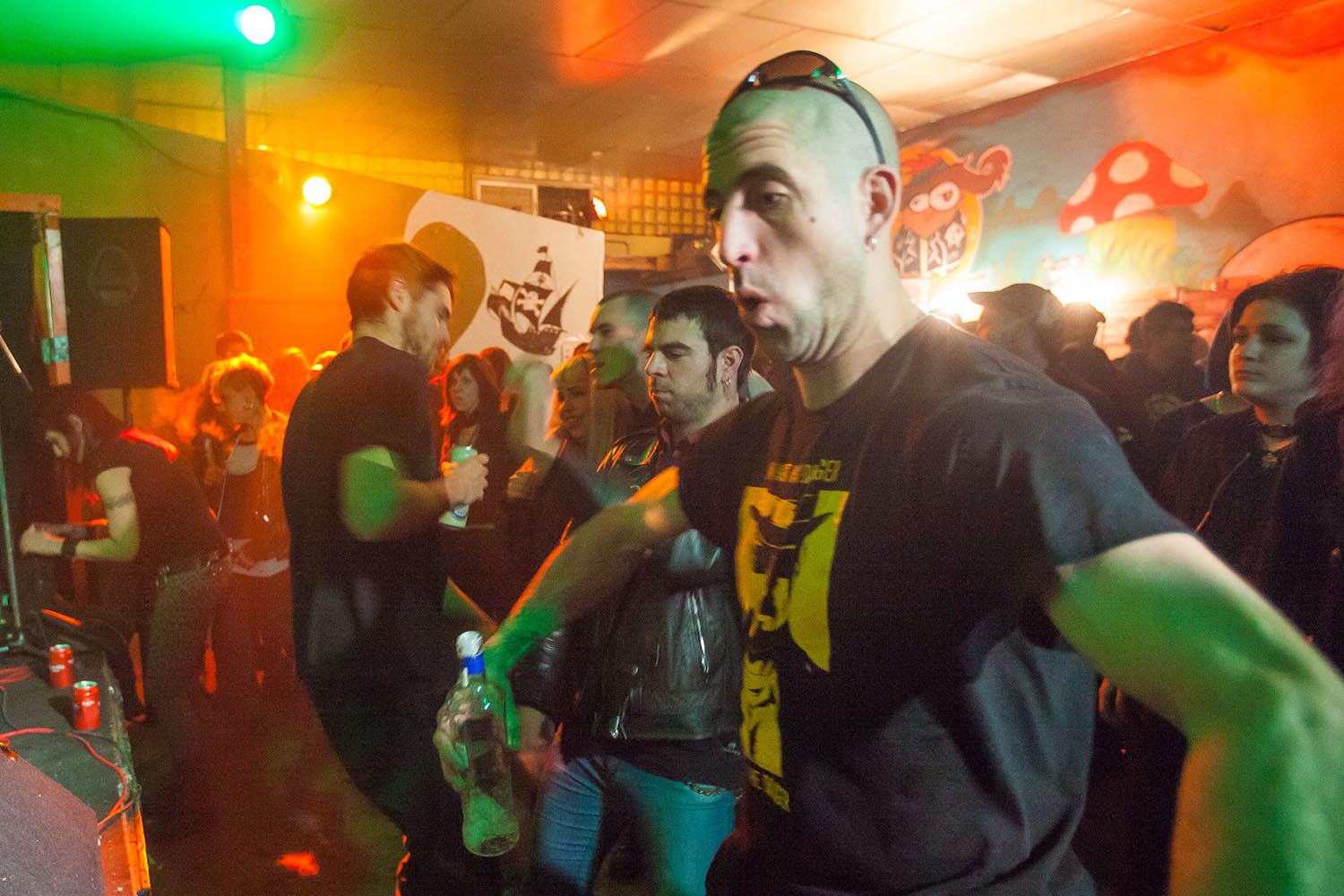 ICULT OTROS ESCENARIOS POSIBLESFIESTA POSTNIT BILLY'S MAGVIA FAVENCIA 411 BARCELONAFOTO MARTI FRADERA