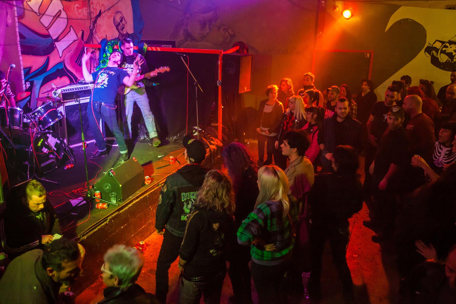 ICULT OTROS ESCENARIOS POSIBLESFIESTA POSTNIT BILLY'S MAGVIA FAVENCIA 411 BARCELONAFOTO MARTI FRADERA