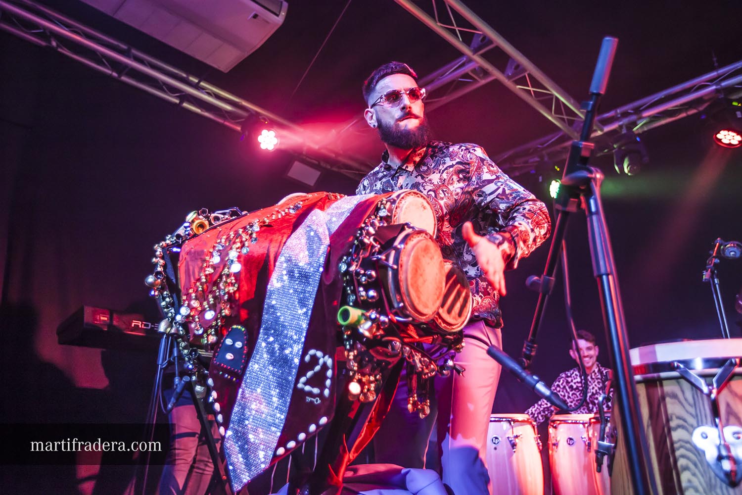 ICULT - OTROS ESCENARIOS POSIBLES
31-03-2019

CONCIERTO DE GRUPOS CUBANOS COMPOTA DE MANANA Y ANGEL YOS EN LA SALA LA NAU EN POBLENOU BARCELONA

FOTO:

MARTI FRADERA BOHERA
FOTOGRAF
+34 658 500 306
martifradera@gmail.com
www.noupunt.com
www.martifradera.com
Instagram @martifraderabohera