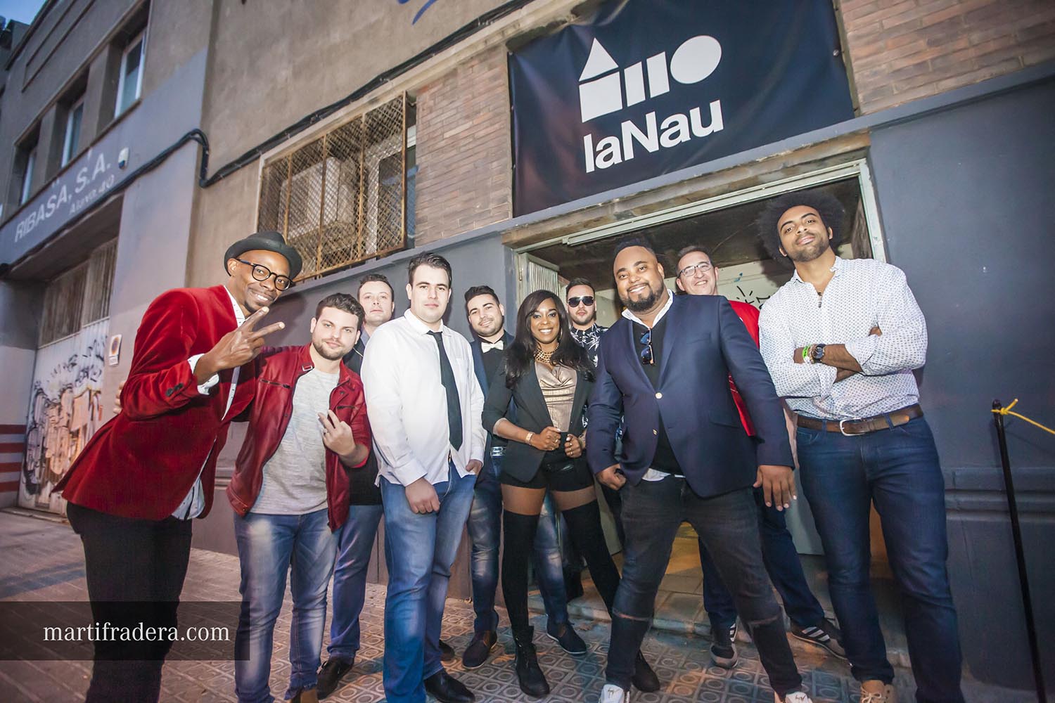 ICULT - OTROS ESCENARIOS POSIBLES
31-03-2019

CONCIERTO DE GRUPOS CUBANOS COMPOTA DE MANANA Y ANGEL YOS EN LA SALA LA NAU EN POBLENOU BARCELONA

FOTO:

MARTI FRADERA BOHERA
FOTOGRAF
+34 658 500 306
martifradera@gmail.com
www.noupunt.com
www.martifradera.com
Instagram @martifraderabohera