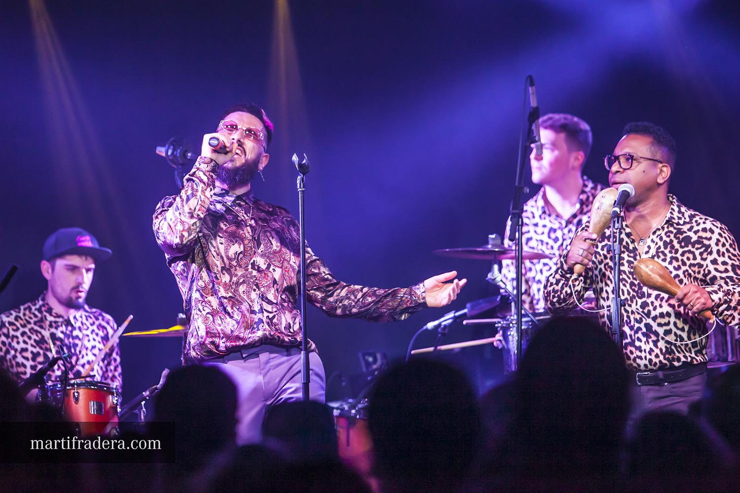 ICULT - OTROS ESCENARIOS POSIBLES
31-03-2019

CONCIERTO DE GRUPOS CUBANOS COMPOTA DE MANANA Y ANGEL YOS EN LA SALA LA NAU EN POBLENOU BARCELONA

FOTO:

MARTI FRADERA BOHERA
FOTOGRAF
+34 658 500 306
martifradera@gmail.com
www.noupunt.com
www.martifradera.com
Instagram @martifraderabohera