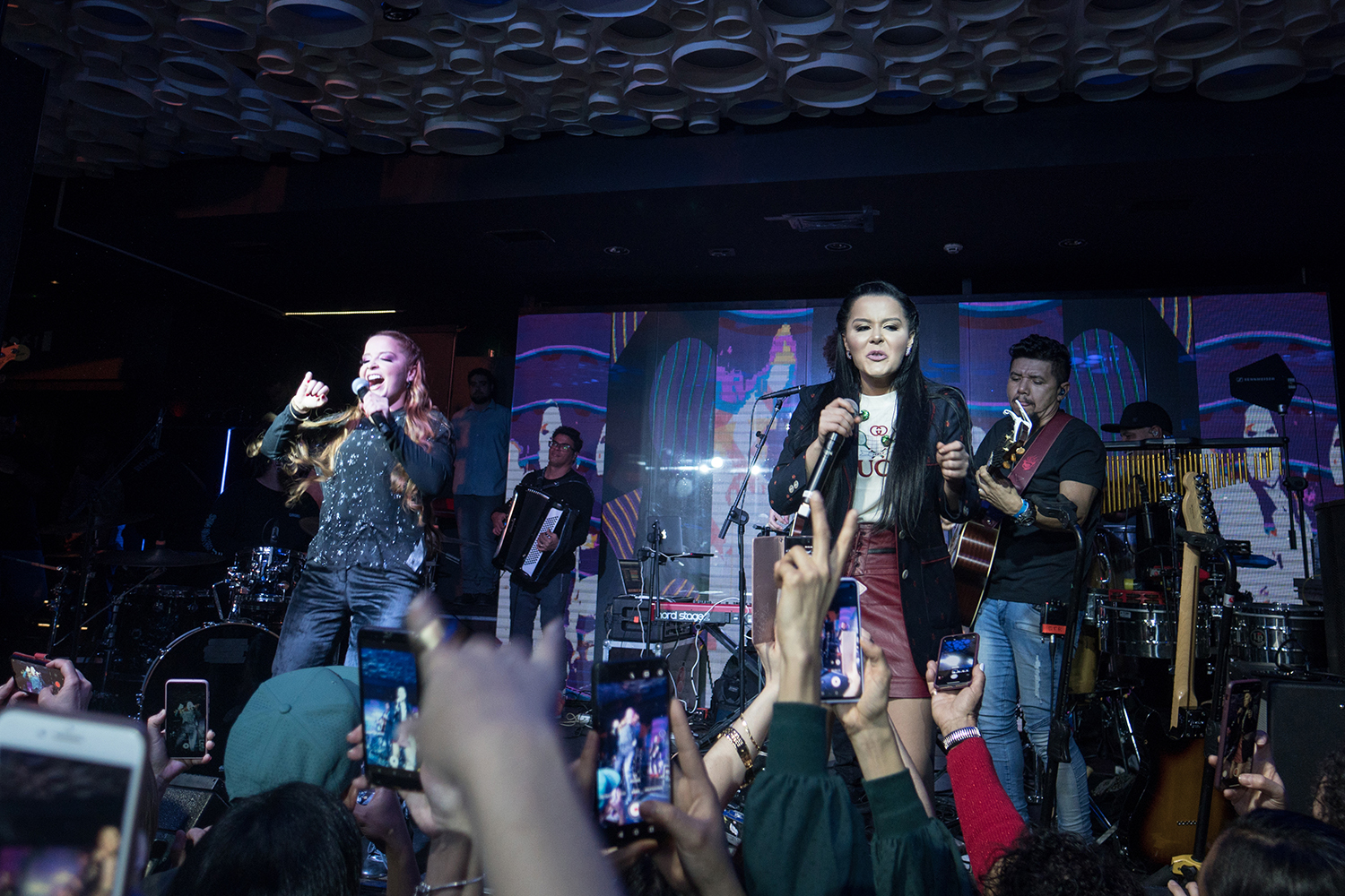 Barcelona 06/02/2020. Concierto del dúo brasileño Maiara y Maraisa en la discoteca Safari Disco Club. FOTÓGRAFO SERGI CONESA