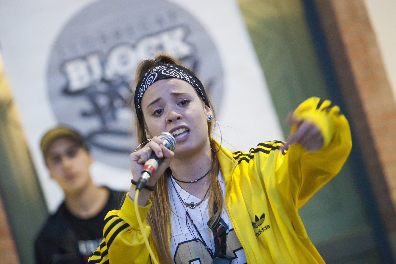 OTROS ESCENARIOS POSIBLESREPORTAJEHOSTAFRANCS BLOCK PARTY EN EL CENTRE CIVIC ESTACIO MAGORIA EN GRAN VIA 247 EN BARCELONAFIESTA DE DISCJOCKEYS ( DJ ) , RAPPEROS , RAP , HIP HOP , GRAFITEROS FOTO MARTI FRADERA