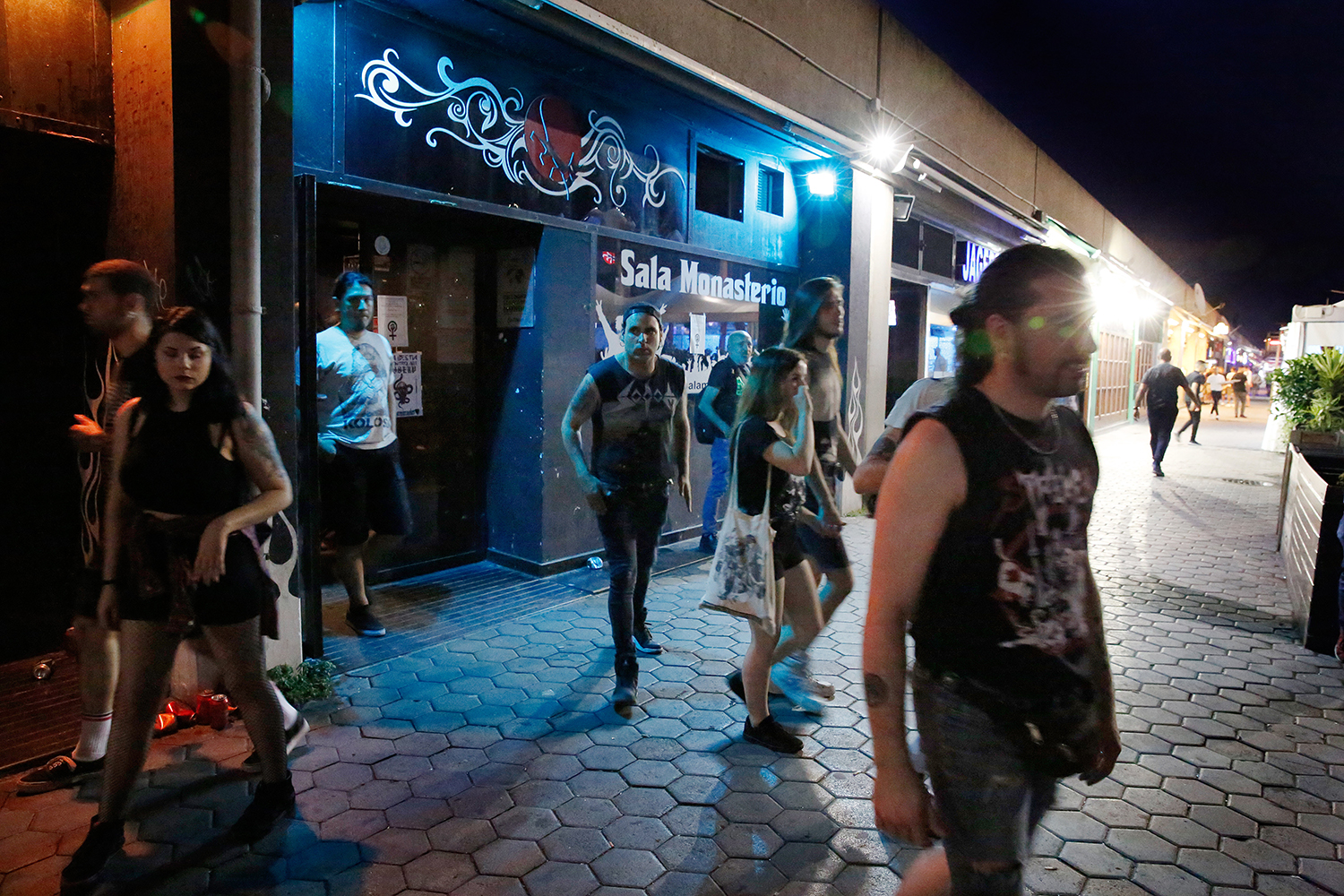 BARCELONA 28/06/2018 Otros Escenarios. Sala Monasterio (Port Olímpic: Moll de Mestral, 30). És un concert de grups metaleros al Port Olímpic. FOTO : ALVARO MONGE