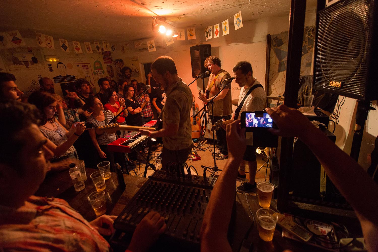 Fiesta de aniversario de la asociacion HiJauh USB foto de nuria puentes